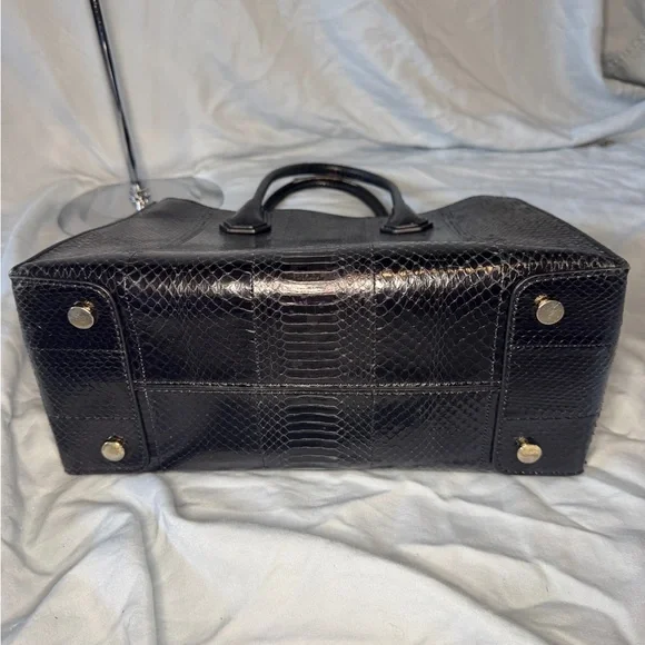 🐍 Michael Kors Genuine Snakeskin Tote – Black (RARE) - Picture 7 of 13